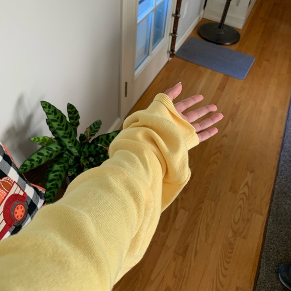 Ralph Lauren cropped yellow long sleeve - Picture 2 of 4